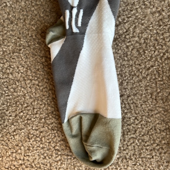 Womens XXL support socks, compression, size 9-12, white, 20-30mmHg - Picture 3 of 3